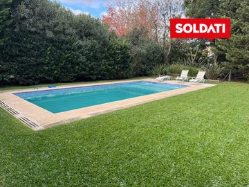 Casa en Ayres de Pilar en alquiler con muebles, 4 cuartos, impecable!