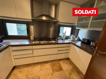 Casa en Ayres de Pilar en alquiler con muebles, 4 cuartos, impecable!