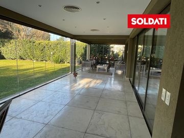 Casa en Ayres de Pilar en alquiler con muebles, 4 cuartos, impecable!