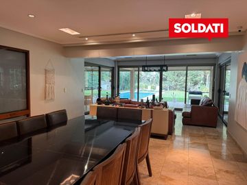 Casa en Ayres de Pilar en alquiler con muebles, 4 cuartos, impecable!