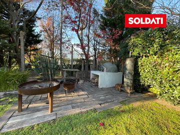 Casa en Ayres de Pilar en alquiler con muebles, 4 cuartos, impecable!