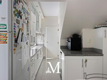 Departamento de 6 ambientes con terraza y parrilla en Retiro, cochera y seg 24hs muy luminoso
