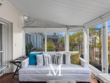 Departamento de 6 ambientes con terraza y parrilla en Retiro, cochera y seg 24hs muy luminoso