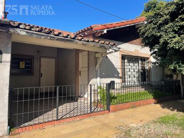Casa en venta a refaccionar 3 ambientes Olivos lote de 8,66 x 17,51