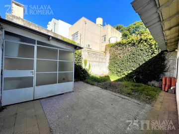 Casa en venta a refaccionar 3 ambientes Olivos lote de 8,66 x 17,51
