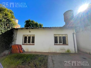 Casa en venta a refaccionar 3 ambientes Olivos lote de 8,66 x 17,51