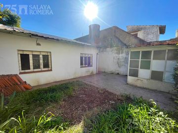 Casa en venta a refaccionar 3 ambientes Olivos lote de 8,66 x 17,51