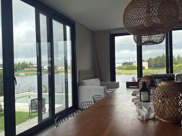 Alquiler Anual Casa a La Laguna en El Naudir Escobar EC