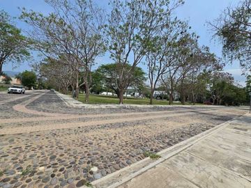 TERRENO EXCLUSIVO EN VENTA