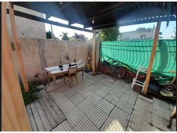 CASA  CON PILETA, DEL VISO, OPORTUNIDAD!!!