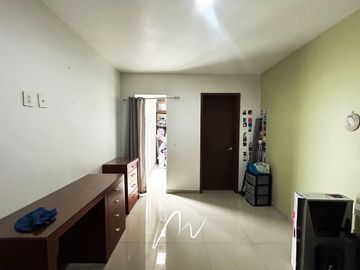HERMOSA CASA EN COTO, EN BOSQUES CEDROS, CON UBICACION PRIVILEGIADA