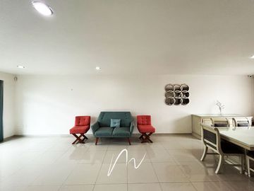 HERMOSA CASA EN COTO, EN BOSQUES CEDROS, CON UBICACION PRIVILEGIADA