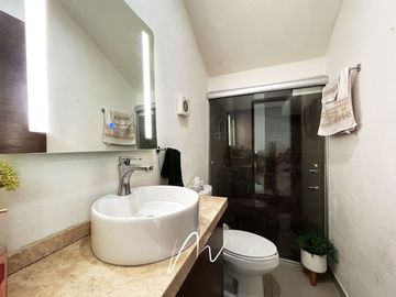 HERMOSA CASA EN COTO, EN BOSQUES CEDROS, CON UBICACION PRIVILEGIADA