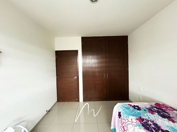 HERMOSA CASA EN COTO, EN BOSQUES CEDROS, CON UBICACION PRIVILEGIADA