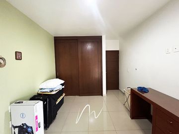 HERMOSA CASA EN COTO, EN BOSQUES CEDROS, CON UBICACION PRIVILEGIADA