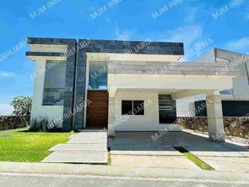 CASA CONGO HERMOSA RESIDENCIA CON ESPECTACULAR VISTA