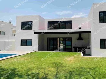 CASA AMAPOLA ESPECTACULAR RESIDENCIA QUE DA AL CAMPO DE GOLF