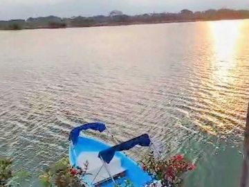 CASA DE CAMPO AMPLIO TERRENO FRENTE AL RIO TUXPAN.