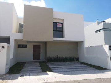 Estrena Casa en Zakia, Querétaro