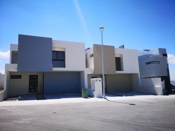 Estrena Casa en Zakia, Querétaro