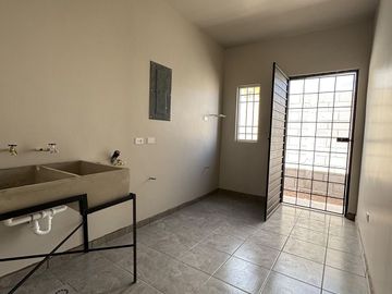 ¡Tu Nuevo Hogar en un Entorno Privado y Espacioso te Espera!