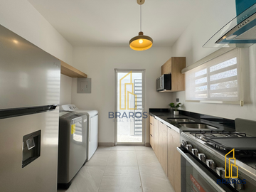 Casa en venta de un piso en fraccionamiento privado al sur