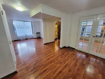 Se Vende Casa de Tres piso en sector El Rosal, Maipú