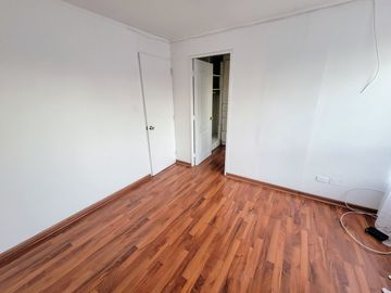 Se Vende Casa de Tres piso en sector El Rosal, Maipú