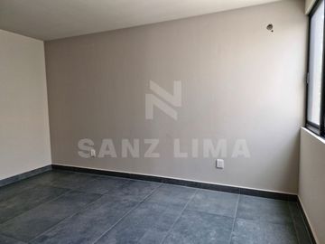 Urquijo Residencial: Casa Cantabria, elegante, amplios espacios, finos acabados.