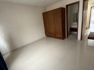 Casa en Venta – Valle Imperial, Coto 19 (Imperio Maya)