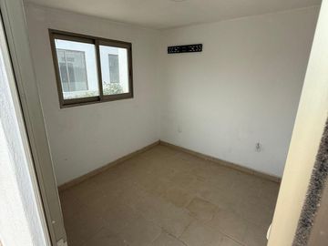Casa en Venta – Valle Imperial, Coto 19 (Imperio Maya)