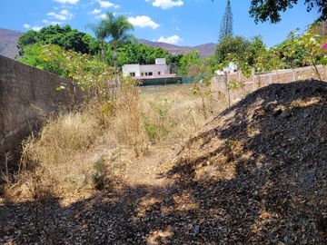 Hermoso terreno en La Floresta