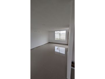 En venta casa de dos pisos sector Cdla Manta azul.