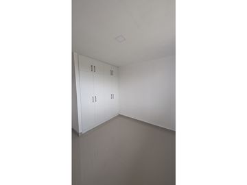 En venta casa de dos pisos sector Cdla Manta azul.