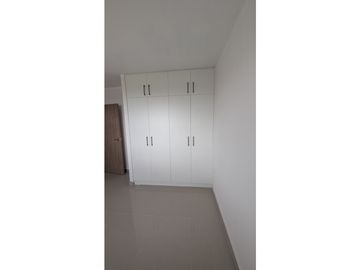 En venta casa de dos pisos sector Cdla Manta azul.