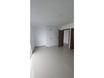 En venta casa de dos pisos sector Cdla Manta azul.