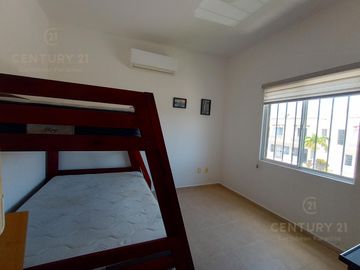 En Venta Linda Casa de 2Rec. Fracc. Real Bilbao