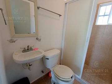 En Venta Linda Casa de 2Rec. Fracc. Real Bilbao