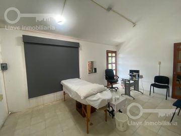 Casa de 2 niveles con consultorio en Venta en Av Miguel Hidalgo,Col. Benito Juarez N, Coatzacoalcos.
