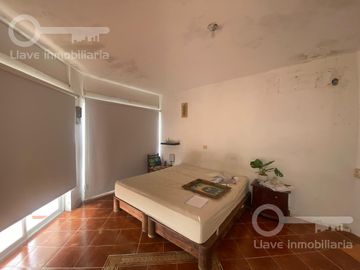 Casa de 2 niveles con consultorio en Venta en Av Miguel Hidalgo,Col. Benito Juarez N, Coatzacoalcos.