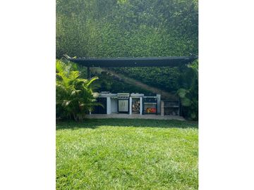 Venta Casa Campestre Vía a la Tebaida. Quindío - Colombia COD: 7187083