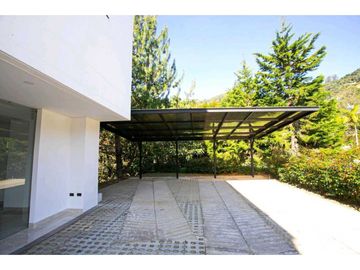 Casa Campestre En Arriendo, Las Palmas - Medellín