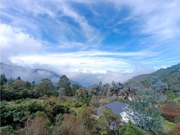 Casa Campestre En Venta, La Catedral - Envigado