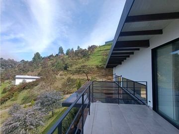 Casa Campestre En Venta, La Catedral - Envigado