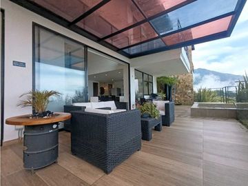 Casa Campestre En Venta, La Catedral - Envigado