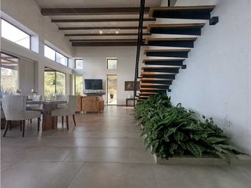 Casa Campestre En Venta, La Catedral - Envigado