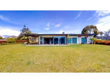 Casa Campestre En Venta, Alto de Palmas - Envigado