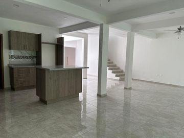 Casa en Fraccionamiento Burgos Bugambilias