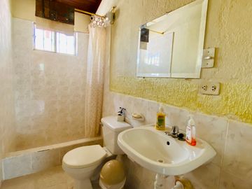 Hacienda de venta 2Ha. en Guayllabamba a $50 cada m/2 (con plantaciones de aguacate, limón, chirimoy