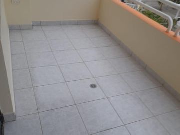 Venta departamento de 2 dormitorios , balcón, Tonsupa, sector Diamon Beach